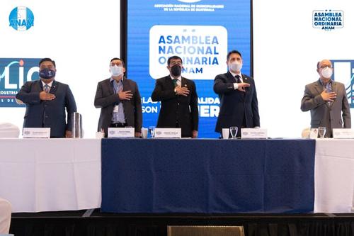 Allan Rodriguez (izquierda) estuvo presente en la asamblea de la ANAM. (Foto: captura de pantalla)