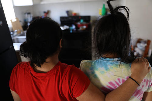 Las hermanas con identidades falsas han encontrado una "mejor" vida en Estados Unidos, pero con trabajos que requieren de muchas horas. (Foto: Reuters)