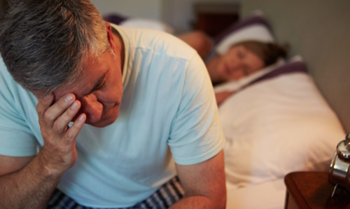 Lograr una buena noche de sue&ntilde;o se hace m&aacute;s dif&iacute;cil a medida que envejecemos. (Foto ilustrativa: infosalus.com)