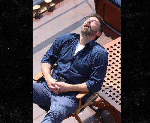 Ben Affleck disfrutando de un profundo sueño. (Foto: TMZ)