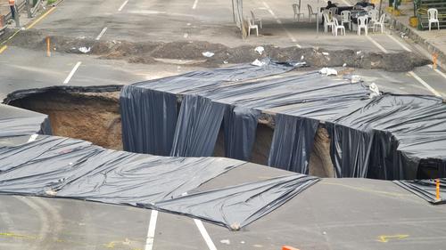 El socavamiento en la ruta al Pacífico se ha ampliado en los últimos días. (Foto: Municipalidad de Villa Nueva)