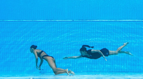 La nadadora fue rescatada por su entrenadora Andrea Fuentes. (Foto: AFP) 