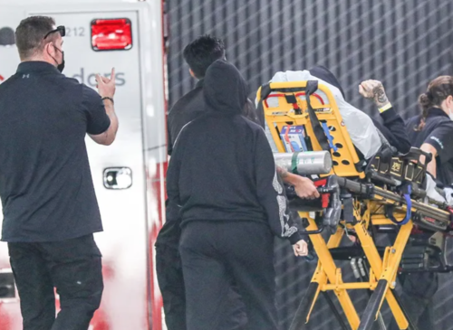 El baterista de Blink 182 fue trasladado de emergencia a un hospital. (Foto: TMZ)