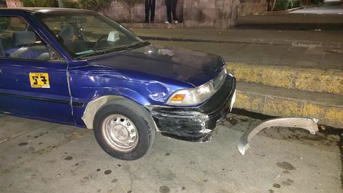Uno de los carros daños. (Foto: La Voz de Xela) 