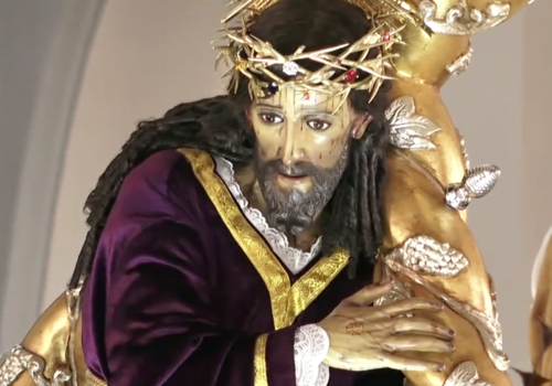 El Cristo Nazareno dentro del templo mientras se realizaban los actos protocolarios. (Foto: captura de pantalla)