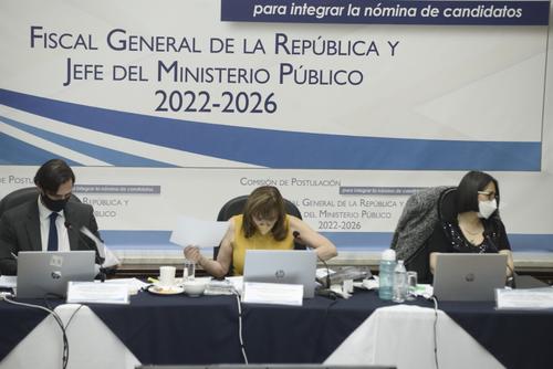 La Comisión de Postulación revisa las tachas presentadas en contra de los aspirantes a Fiscal General. (Foto: Fabricio Alonzo/Soy502)