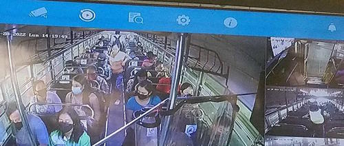 Una mujer habría abandonado a su hija en el interior de un bus que salió del Cenma hacia Amatitlán. (Foto: redes sociales)