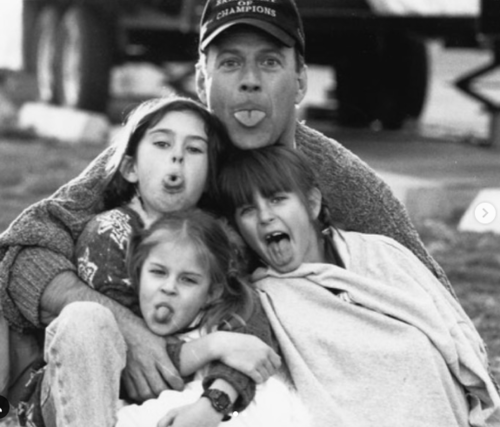 Bruce y sus hijas, (Foto: Instagram)