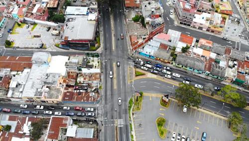 En zona 5, la prioridad siempre será para los automovilistas que van desde y hacia la calzada La Paz. (Foto: Wilder López/Soy502)