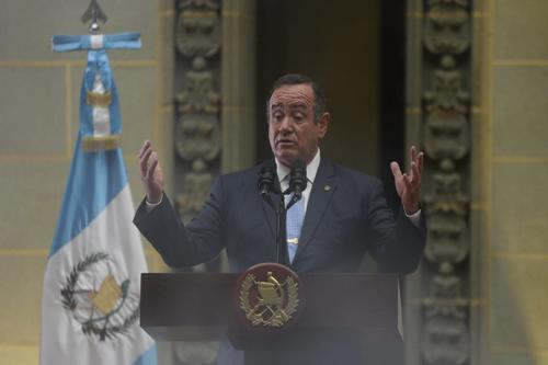 El Consejo tambi&eacute;n hizo menci&oacute;n a que se trataba de credenciales y un carn&eacute; que ofrec&iacute;a el presidente declarado "No grato" por los Puebos Mayas. (Foto: Wilder L&oacute;pez/Soy502)