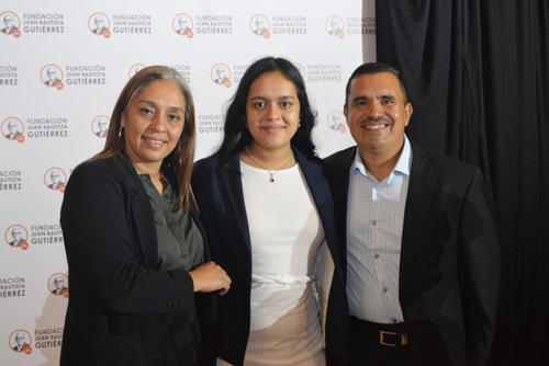 Becas, Fundación Juan Bautista Gutiérrez, CMI, Beca Isabel Gutiérrez de Bosch, Guatemala, Soy502