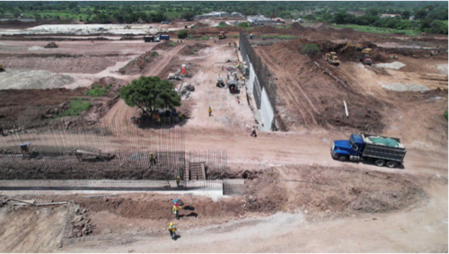 La mega cárcel tendrá capacidad para 40 mil reos. (Foto: La Prensa)