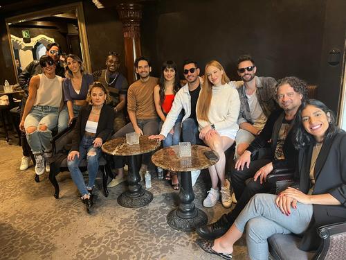 Los artistas est&aacute;n listos para dar todo en el escenario. (Foto: Selene Mej&iacute;a/Soy502)