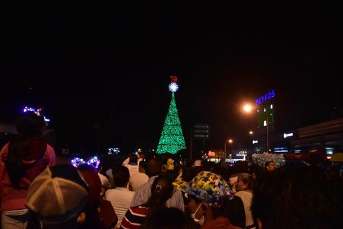 &aacute;rbol gallo, luces led, obelisco