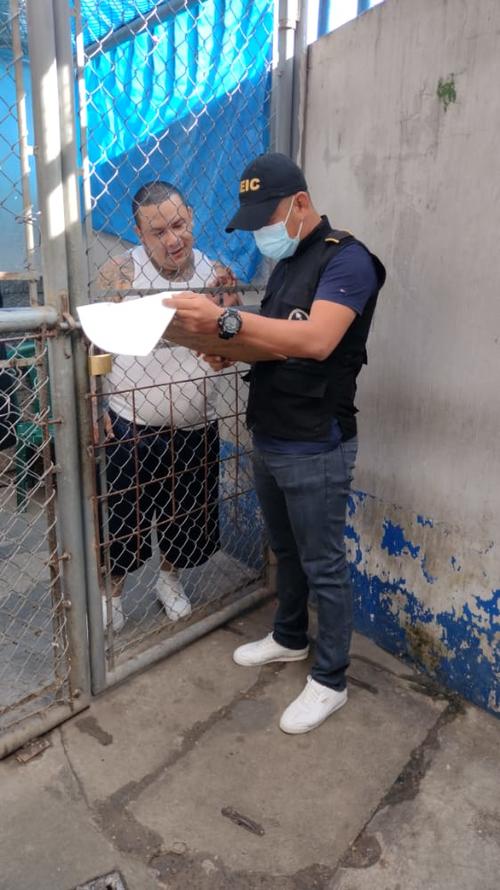 El pandillero apodado "Liro Gasper" es uno de los presuntos responsables del crimen en contra de una pareja de payasitos. (Foto: PNC)