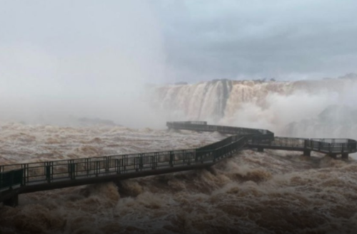 El turista habría sido arrastrado por las fuertes correntadas de agua. (Foto: La Nación)