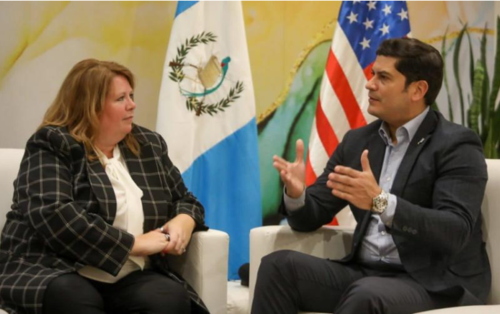 Heidi Robinson será el enlace de la empresa con el gobierno. (Foto: Gobierno de Guatemala)