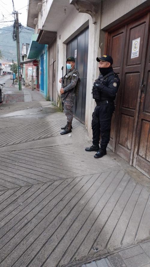 Los soldados y PNC patrullan en la capital y municipios de Guatemala. (Foto: Ej&eacute;rcito de Guatemala)