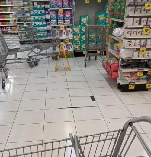 plaza villa nueva, agujero villa nueva, socavamiento villa nueva