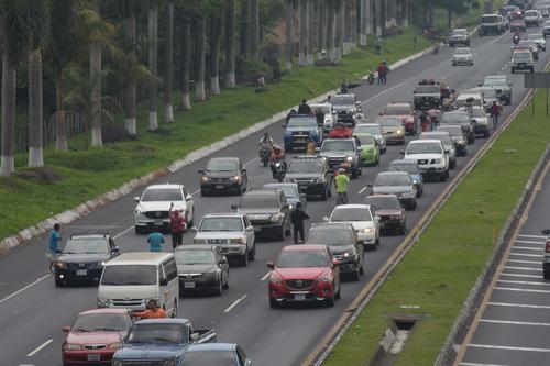 im&aacute;genes a&eacute;reas, retorno guatemala, veraneantes, transito lento, autopista pal&iacute;n