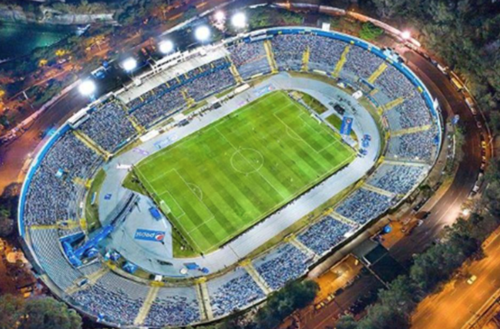 El Estadio Doroteo Guamuch podr&iacute;a llenarse con los desechos recolectados en Semana Santa. (Foto: Vuelotenango)