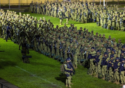 Soldados en el departamento de Cabañas, El Salvador. (Foto: AFP)