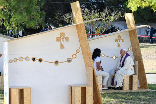 Yesvi se confesó con el Papa Francisco. (Foto: AFP)