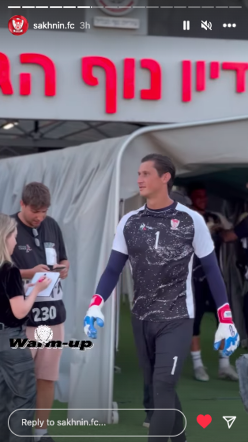 Nicholas George Hagen previo al encuentro en la fase de grupos de la Toto League Cup. (Foto: Instagram)