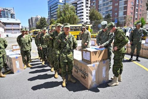 El Ejército de Ecuador se ha encargado del proceso electoral. (Foto: AFP)