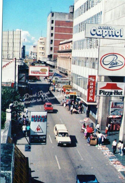 La Sexta Avenida en 1987. (Foto: Despertando Tus Recuerdos Guatemala)
