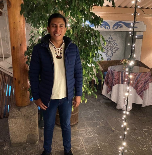 Max trabajaba en un restaurante en Antigua Guatemala. (Foto: Facebook)