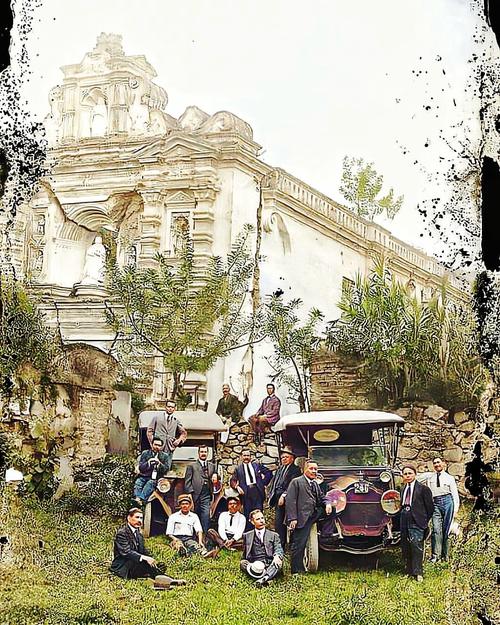 Fotografía de los años 20 a color. (Foto colorizada: Vladimir Bachez)