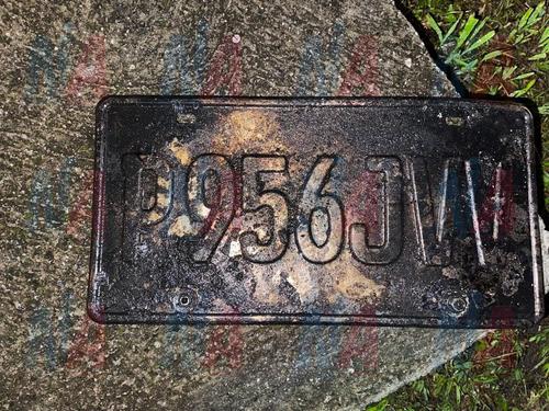 Así quedaron las placas del vehículo que conducía Ochoa. (Foto: Noticias Impacto Amatitlán)