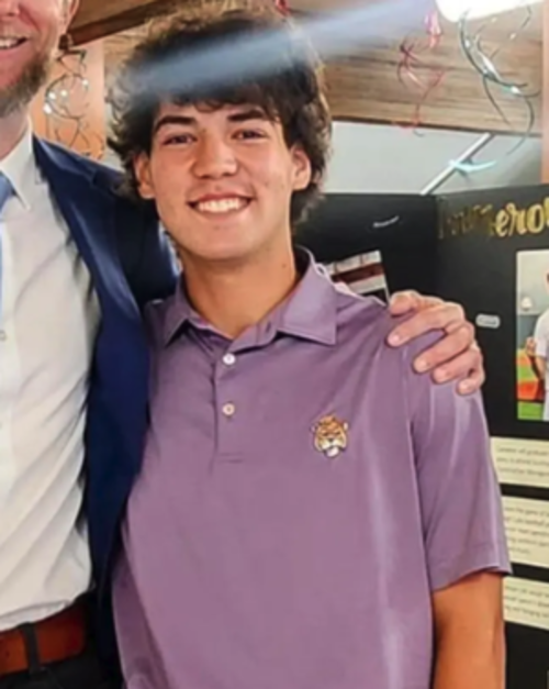 Cameron Robbins acababa de graduarse de la secundaria. (Foto: TMZ)