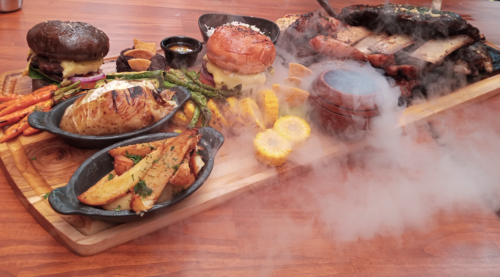 Parrillada Reina del Arte, es el plato &iacute;cono del lugar. (Foto: Heidi Loarca/Soy502)