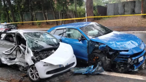 Los youtubers viajaban en un Lamborghini que qued&oacute; destrozado. (Foto: Infobae)