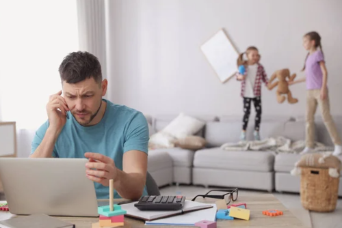 El estr&eacute;s del lunes llega dede el domingo en casa. (Foto: Depositphotos)