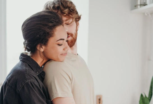 El amor maduro es incondicional y sincero. (Foto: Pexels)