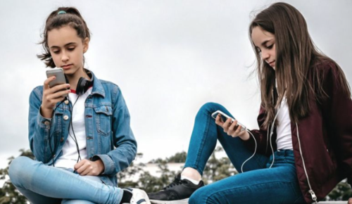 Los padres de menores de 18 a&ntilde;os tendr&aacute;n acceso a las cuentas de sus hijos. (Foto: Getty Images)