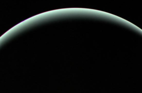 Urano podría ocultar océanos en dos de sus lunas. (Foto: ABC)