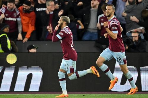 El West Ham aprovech&oacute; la local&iacute;a. (Foto: AFP)