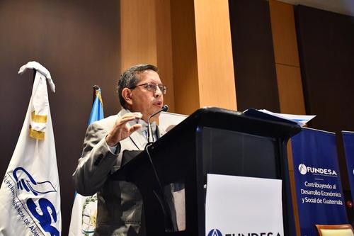 Marco Livio D&iacute;az, Superintendente de SAT durante el foro organizado por Fundesa. (Foto: SAT)