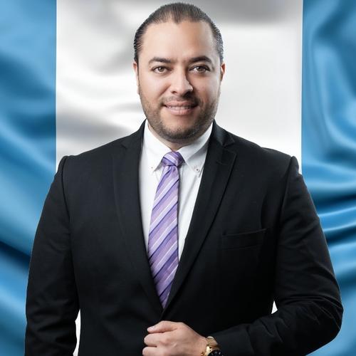 Juan Carlos Flores Curley