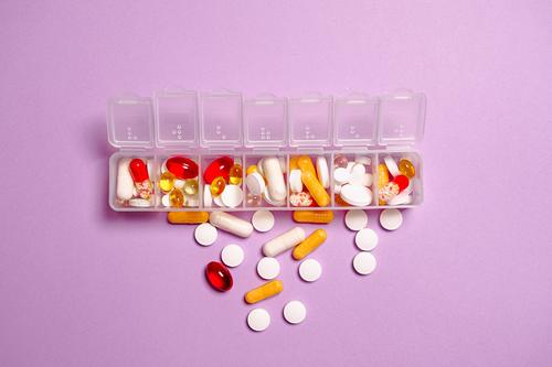 Algunos medicamentos pueden mejorar o empeorar su calidad si se ingieren con cafe&iacute;na. (Foto: Pexels)