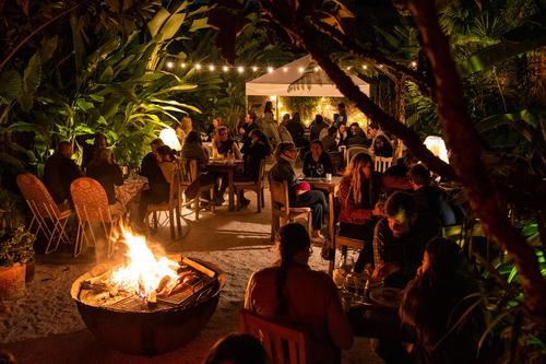 Restaurante, romántica, cita, pareja, comida, música, Soy502, Guatemala