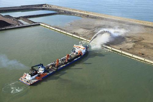 puerto quetzal, más muelles, ampliar puerto, buques, comercio exterior, guatemala