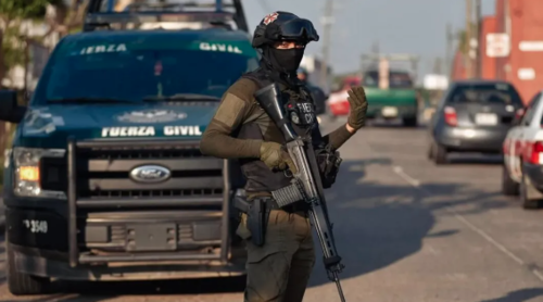Familia, polic&iacute;a, delincuentes, balacera, M&eacute;xico
