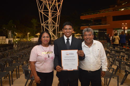 Becas universitarias, Fundacion Juan Bautista Gutierrrez, carrera universitaria, Guatemala, Soy502