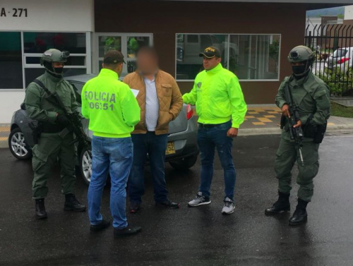 As&iacute; fue detenido el guatemalteco en Colombia, para posteriormente ser extraditado a Estados Unidos. (Foto: Direcci&oacute;n de Investigaci&oacute;n Criminal de Colombia)
