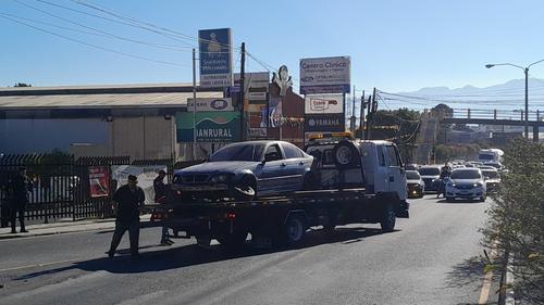 accidente de tránsito, carro abandonado, guatemala